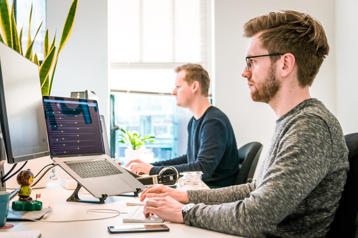 AI automation impact on the labor market: programmer job growth slowdown and workforce shifts since ChatGPT launch in 2022